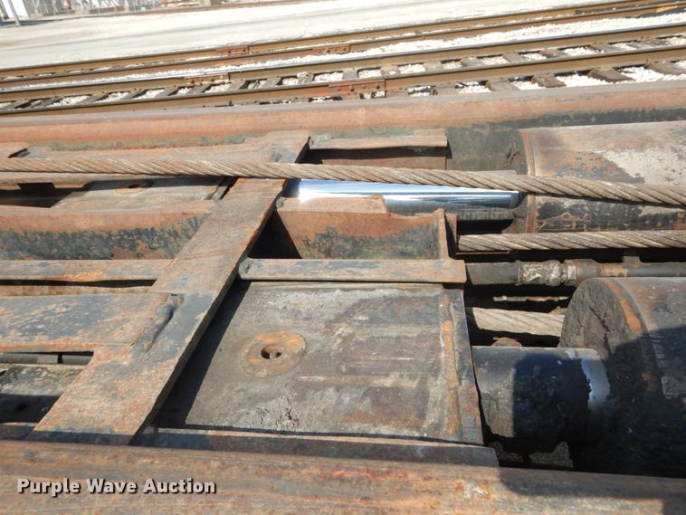 image for item DH2187 1999 Mack DM690S roll off container truck