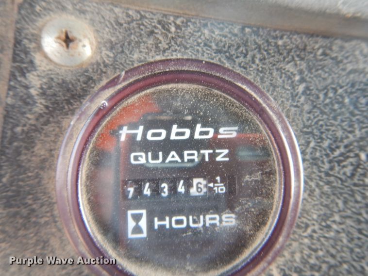 image for item DH2187 1999 Mack DM690S roll off container truck