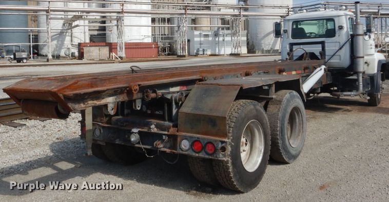 image for item DH2188 1999 Mack RD688S roll off container truck