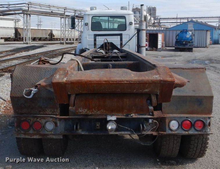 image for item DH2188 1999 Mack RD688S roll off container truck