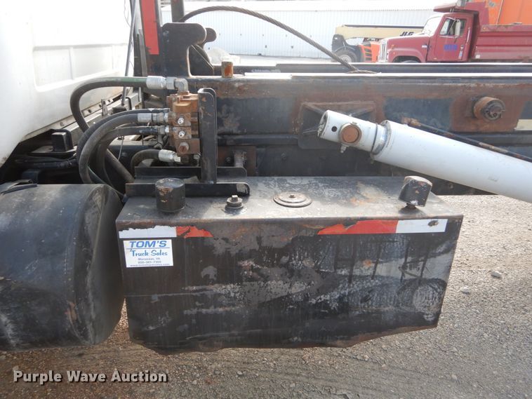 image for item DH2188 1999 Mack RD688S roll off container truck