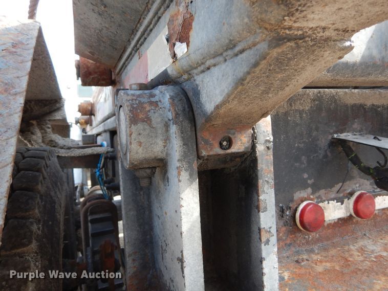 image for item DH2188 1999 Mack RD688S roll off container truck