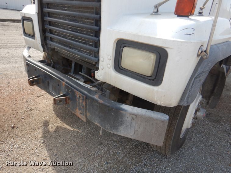 image for item DH2188 1999 Mack RD688S roll off container truck