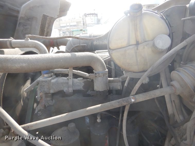 image for item DH2188 1999 Mack RD688S roll off container truck