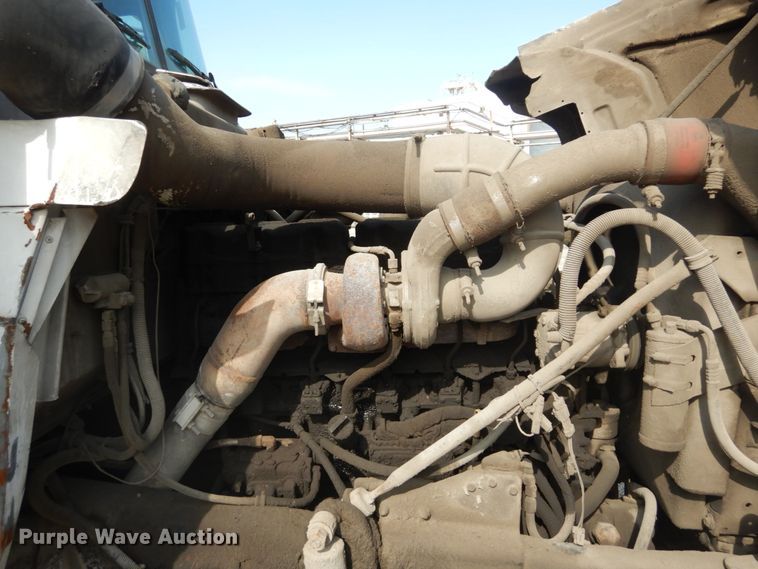 image for item DH2188 1999 Mack RD688S roll off container truck