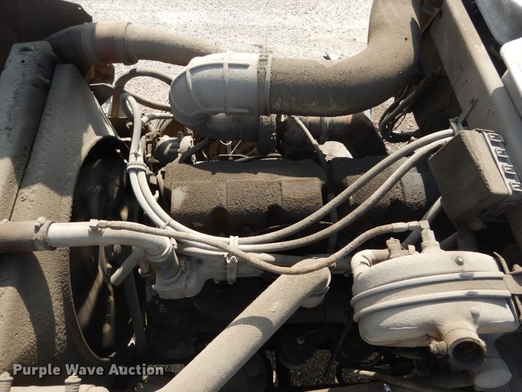 image for item DH2188 1999 Mack RD688S roll off container truck