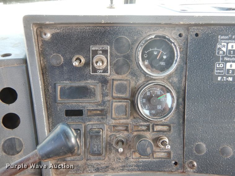 image for item DH2188 1999 Mack RD688S roll off container truck