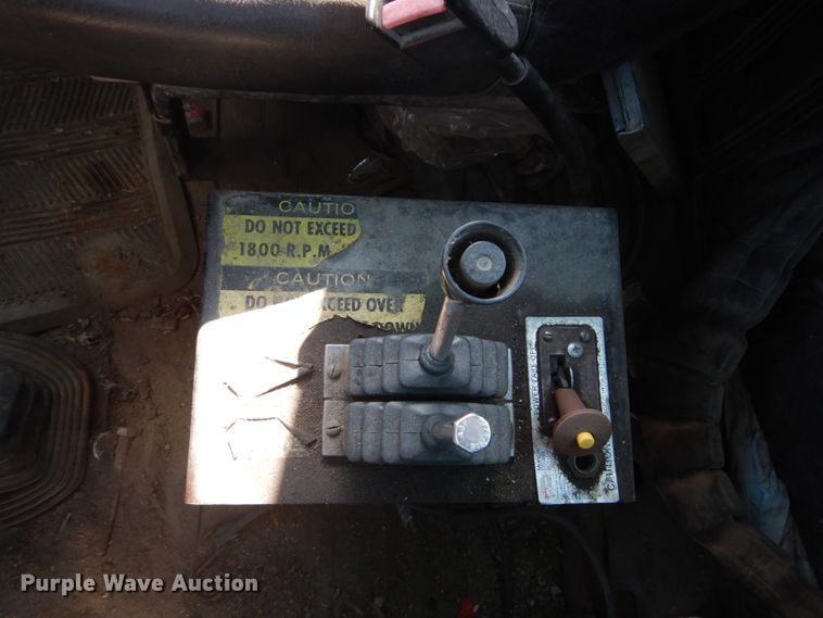 image for item DH2188 1999 Mack RD688S roll off container truck