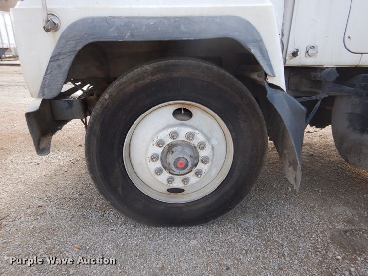 image for item DH2188 1999 Mack RD688S roll off container truck