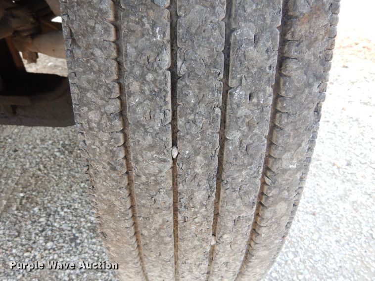 image for item DH2188 1999 Mack RD688S roll off container truck