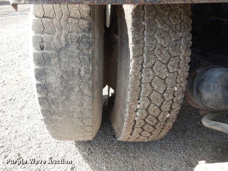 image for item DH2188 1999 Mack RD688S roll off container truck