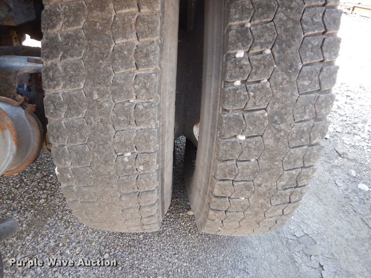 image for item DH2188 1999 Mack RD688S roll off container truck