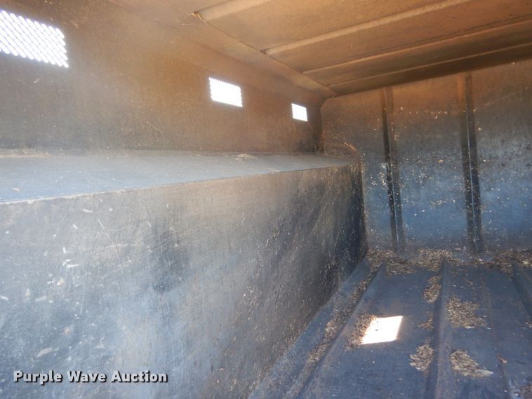 image for item DH2203 2004 GMC C6500 chipper truck