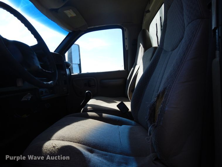 image for item DH2203 2004 GMC C6500 chipper truck