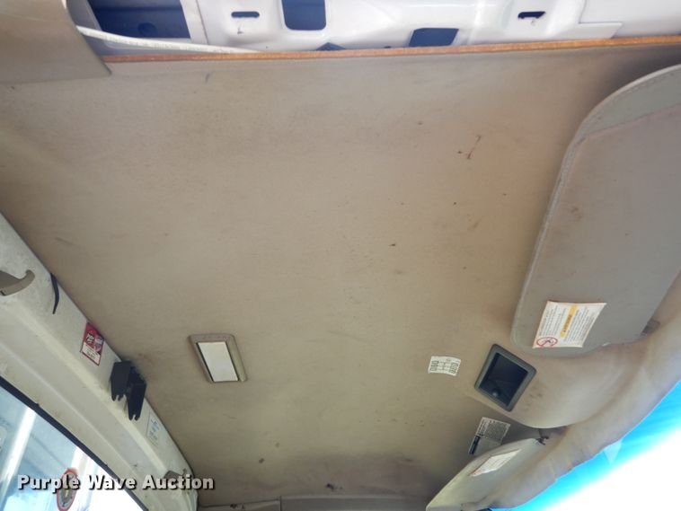 image for item DH2203 2004 GMC C6500 chipper truck