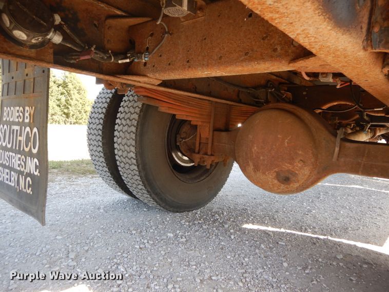 image for item DH2203 2004 GMC C6500 chipper truck