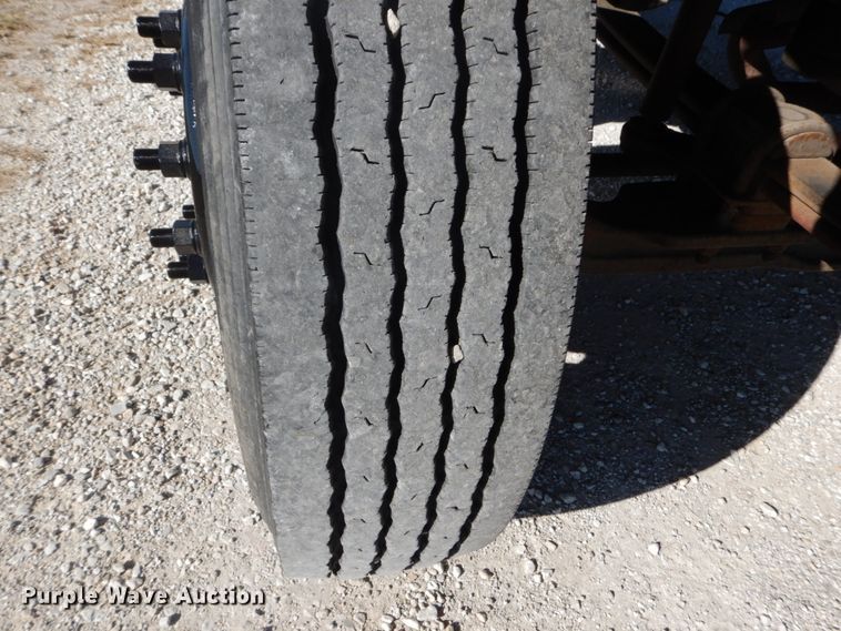 image for item DH2203 2004 GMC C6500 chipper truck