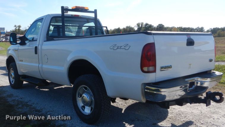 image for item DH2204 2006 Ford F250 Super Duty XL pickup truck