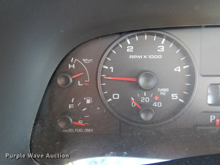 image for item DH2204 2006 Ford F250 Super Duty XL pickup truck