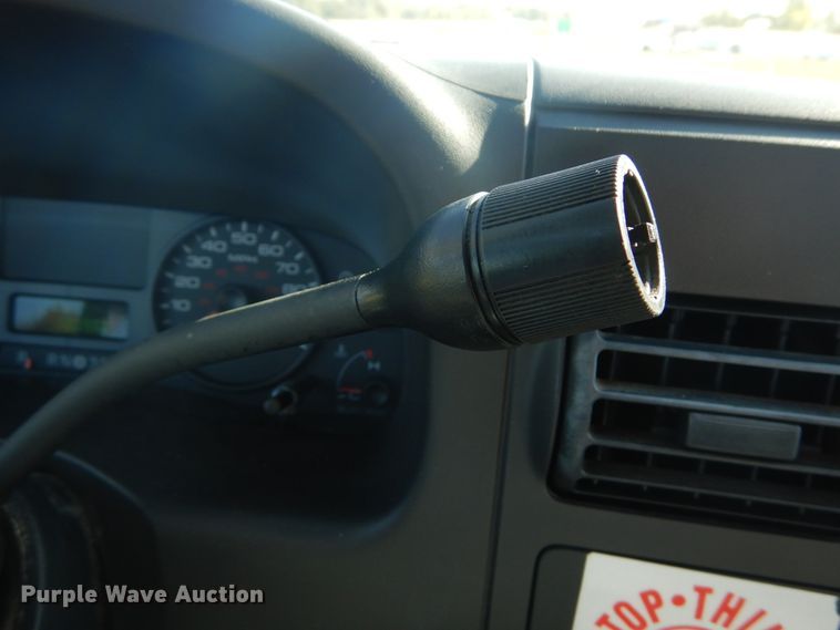 image for item DH2204 2006 Ford F250 Super Duty XL pickup truck