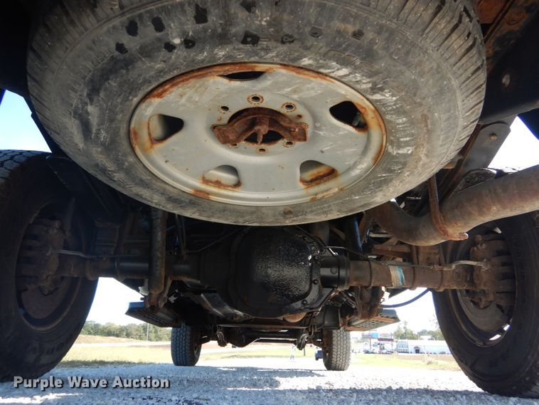 image for item DH2204 2006 Ford F250 Super Duty XL pickup truck