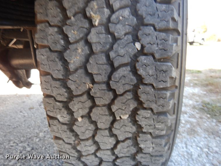 image for item DH2204 2006 Ford F250 Super Duty XL pickup truck