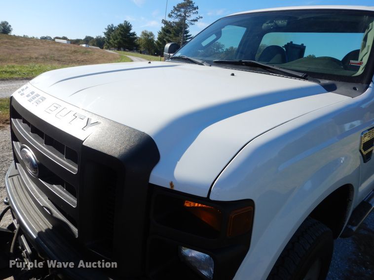 image for item DH2205 2009 Ford F350 Super Duty XL pickup truck