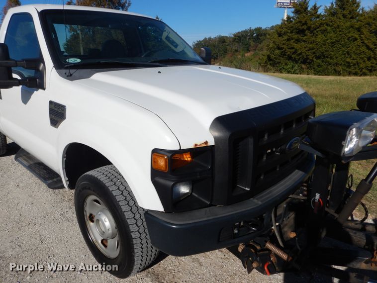 image for item DH2205 2009 Ford F350 Super Duty XL pickup truck