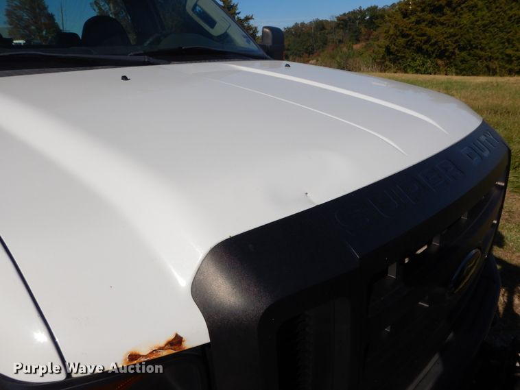 image for item DH2205 2009 Ford F350 Super Duty XL pickup truck