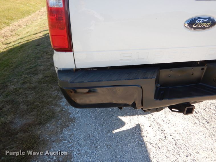 image for item DH2205 2009 Ford F350 Super Duty XL pickup truck