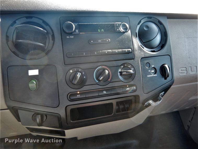 image for item DH2205 2009 Ford F350 Super Duty XL pickup truck