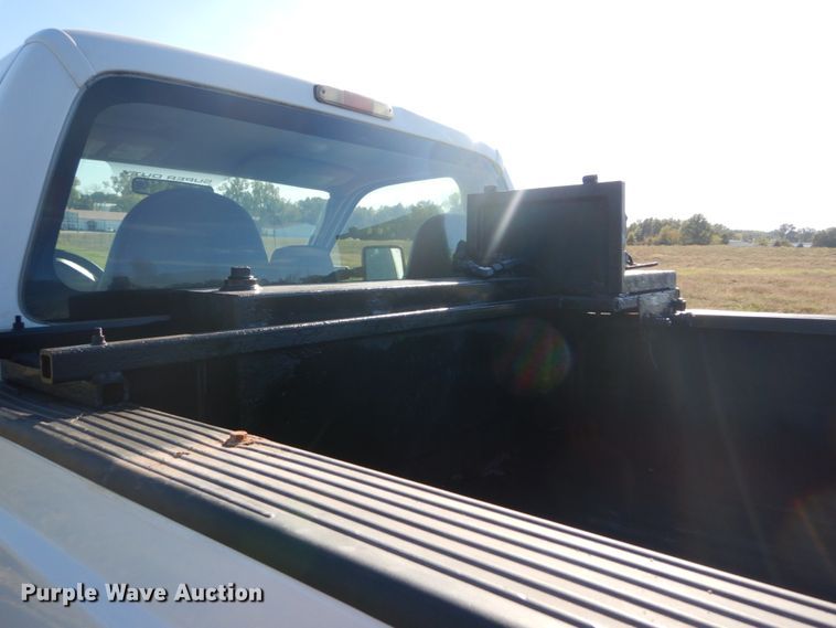 image for item DH2205 2009 Ford F350 Super Duty XL pickup truck