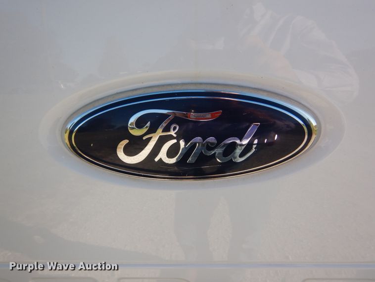 image for item DH2205 2009 Ford F350 Super Duty XL pickup truck