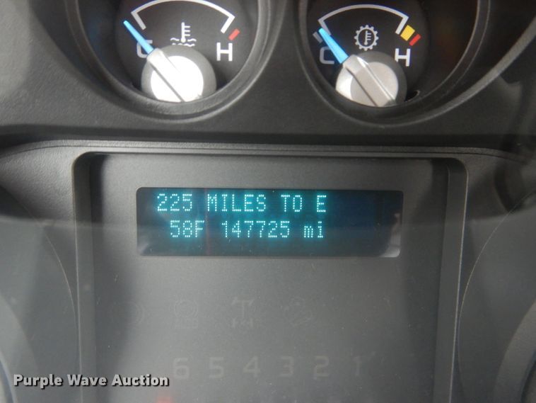 image for item DH2600 2011 Ford F350 Super Duty pickup truck cab and chassis