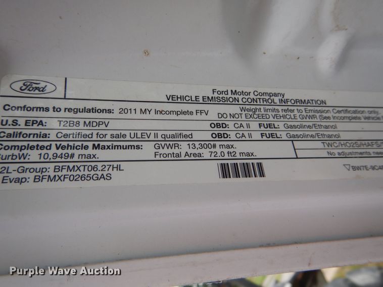 image for item DH2600 2011 Ford F350 Super Duty pickup truck cab and chassis