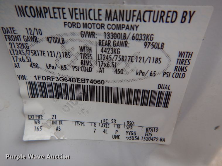 image for item DH2600 2011 Ford F350 Super Duty pickup truck cab and chassis