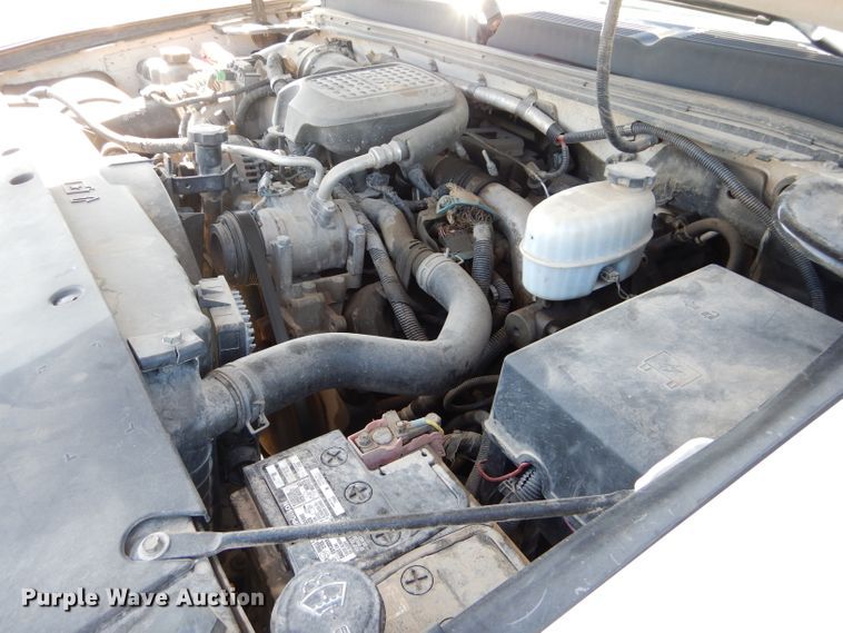 image for item DH2619 2007 Chevrolet Silverado 3500HD flatbed pickup truck