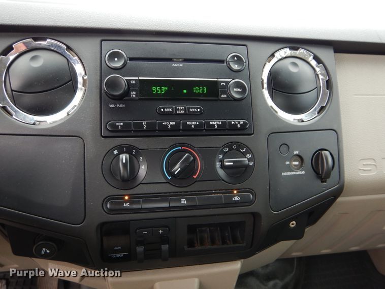 image for item DH2621 2008 Ford F250 Super Duty SuperCab pickup truck