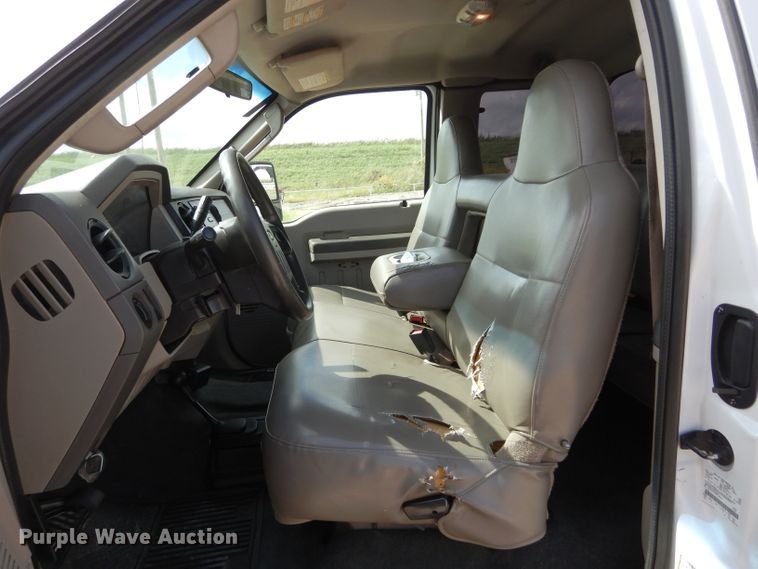 image for item DH3593 2008 Ford F250 Super Duty SuperCab pickup truck