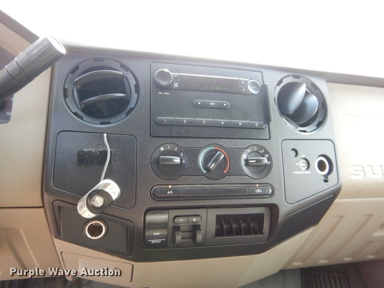 image for item DH3593 2008 Ford F250 Super Duty SuperCab pickup truck