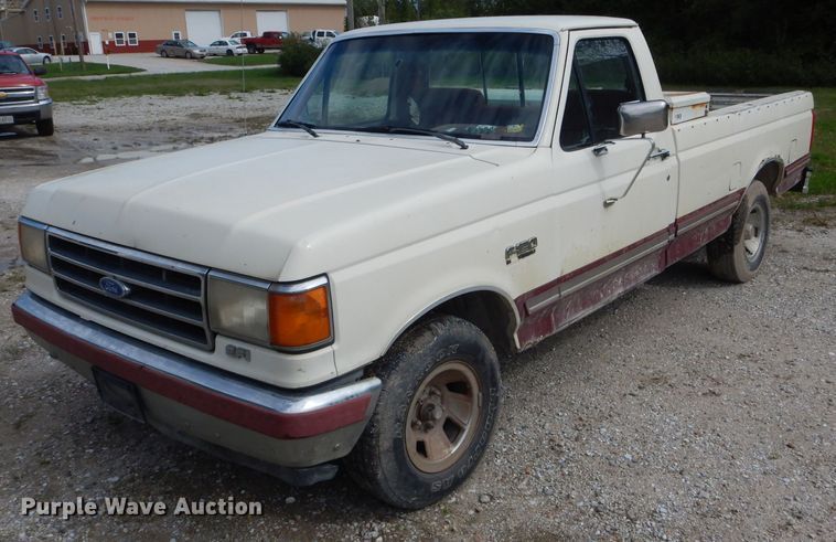 image for item DH6183 1991 Ford F150 pickup truck