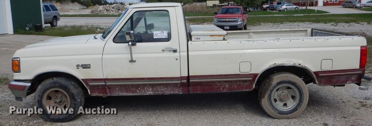 image for item DH6183 1991 Ford F150 pickup truck