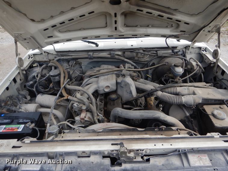 image for item DH6183 1991 Ford F150 pickup truck