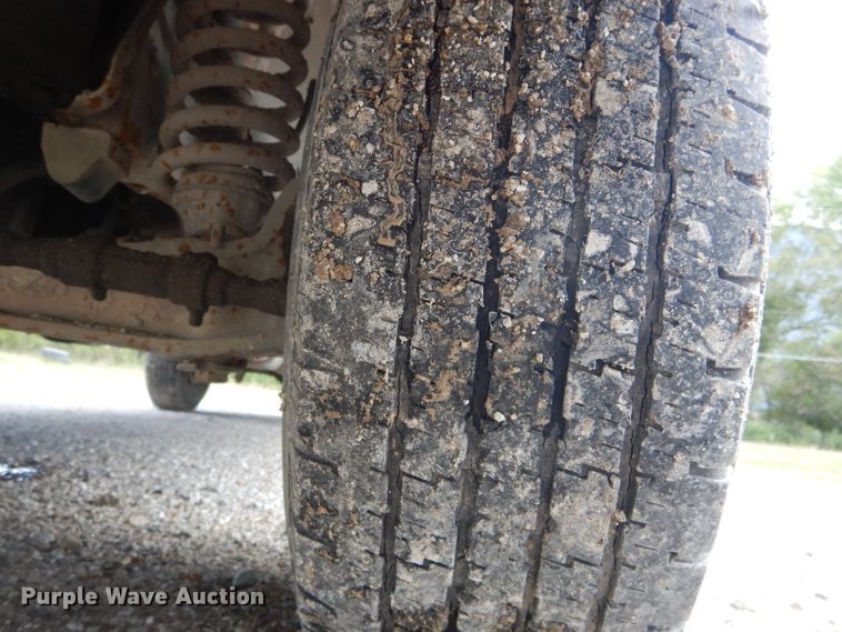 image for item DH6183 1991 Ford F150 pickup truck