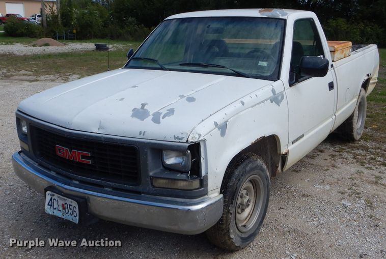 image for item DH6185 1994 GMC Sierra 1500 SL pickup truck