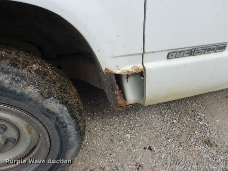 image for item DH6185 1994 GMC Sierra 1500 SL pickup truck