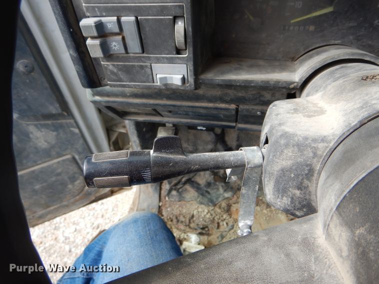 image for item DH6185 1994 GMC Sierra 1500 SL pickup truck