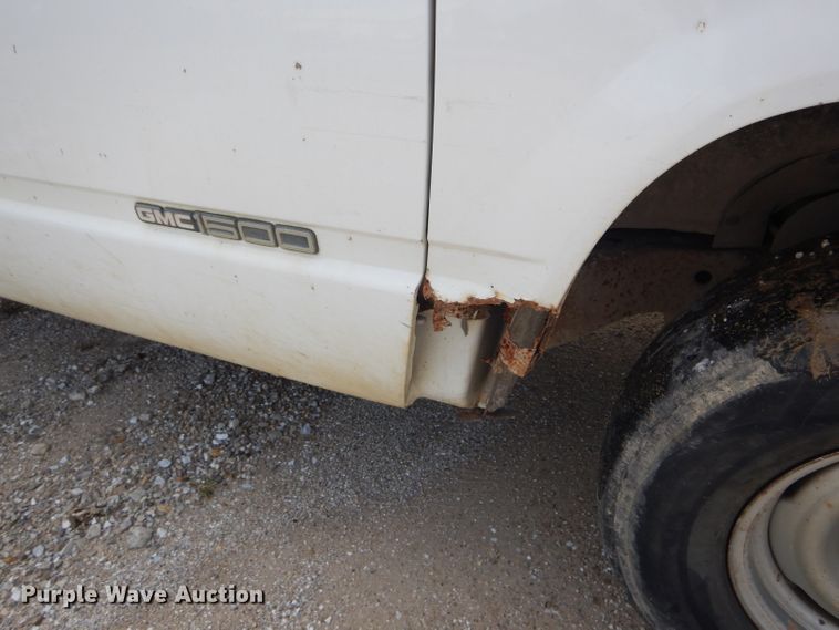 image for item DH6185 1994 GMC Sierra 1500 SL pickup truck