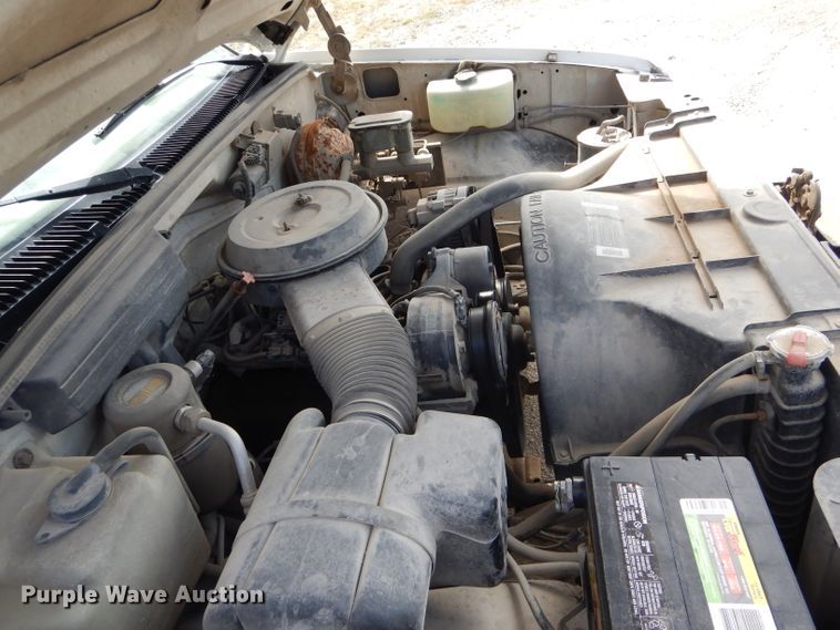 image for item DH6185 1994 GMC Sierra 1500 SL pickup truck