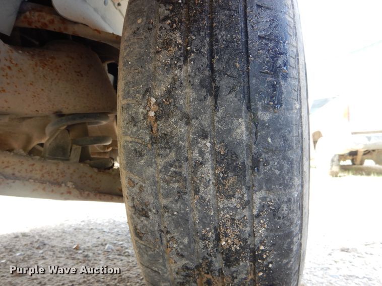 image for item DH6185 1994 GMC Sierra 1500 SL pickup truck